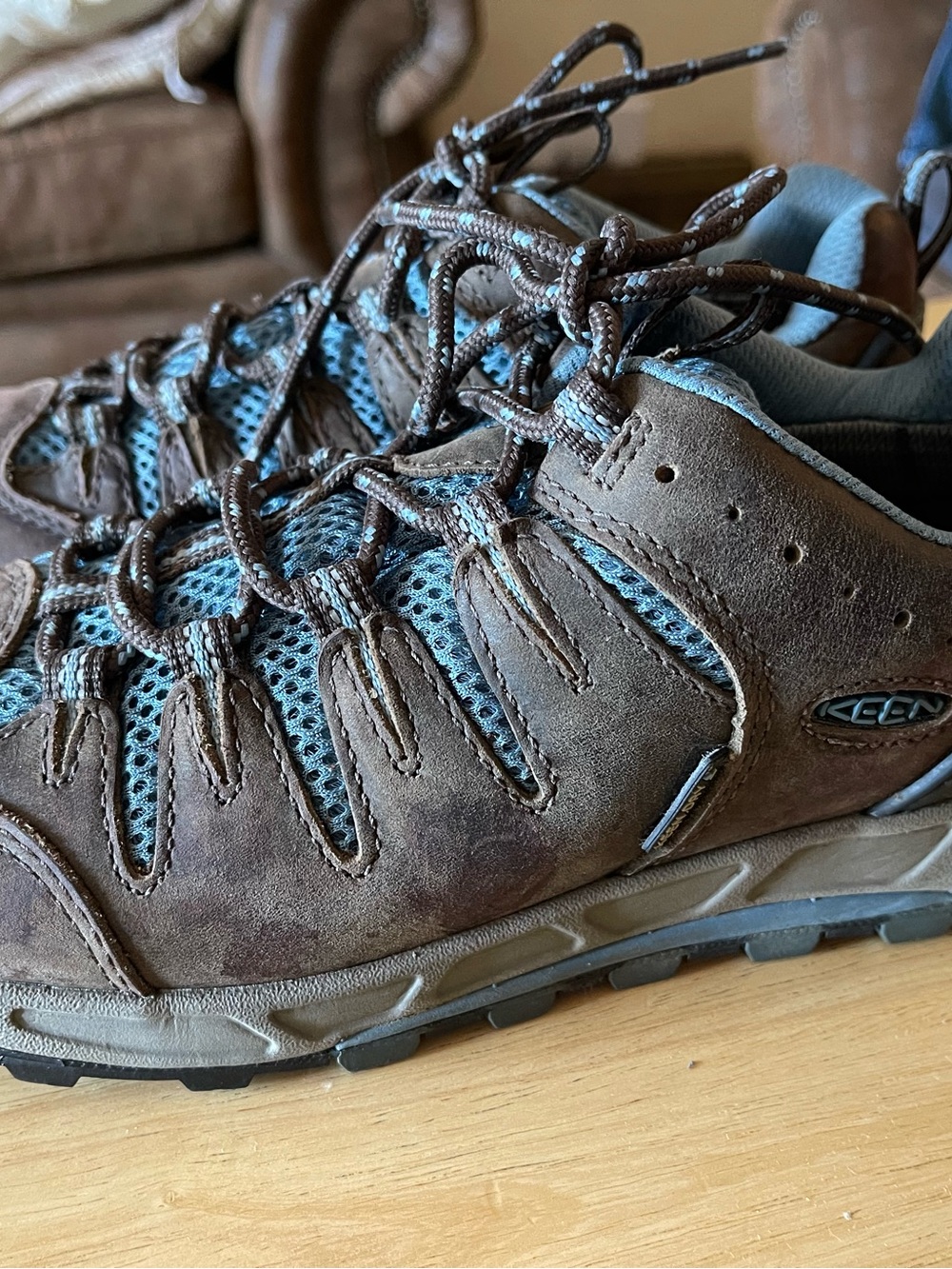 KEEN Women's Low Hiking Shoes Brown/Blue/Gray US 6.5 Medium MPN 1007867